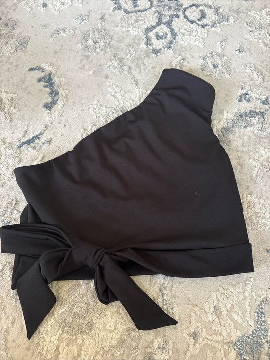 Tops - One-Shoulder Black Crop Top with Side Tie